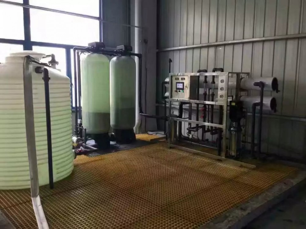 宁波现代精细化工  4吨反渗透纯水设备