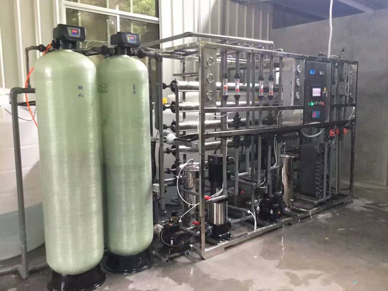 苏州硅谷精密机械有限公司  1吨反渗透+EDI  超纯水设备