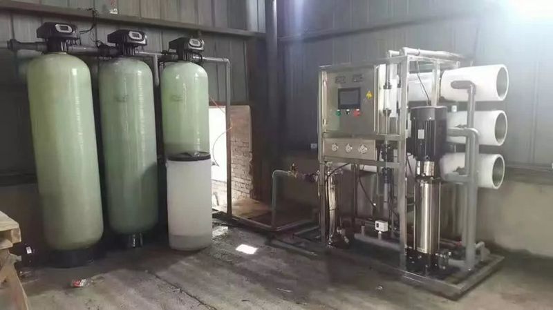 安徽青阳县丁桥米粉厂  3吨反渗透纯水设备
